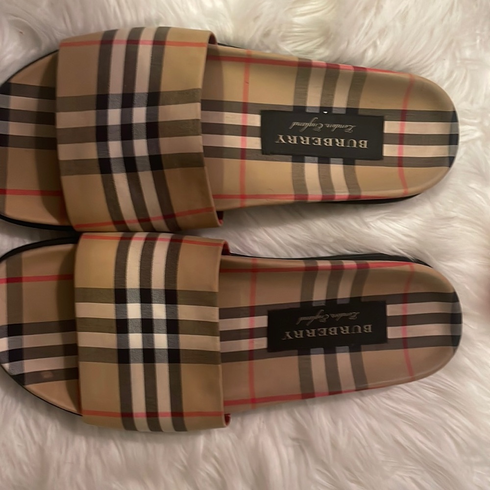 Man Berbery slippers, lightly worn very good condition